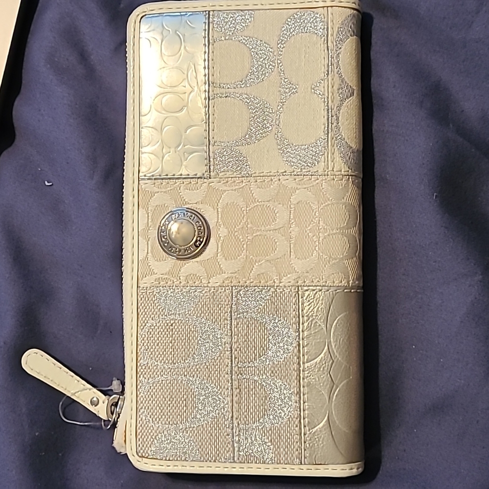 COACH SILVER PATCHWORK SATCHEL With Matching Wallet - Picture 10 of 17